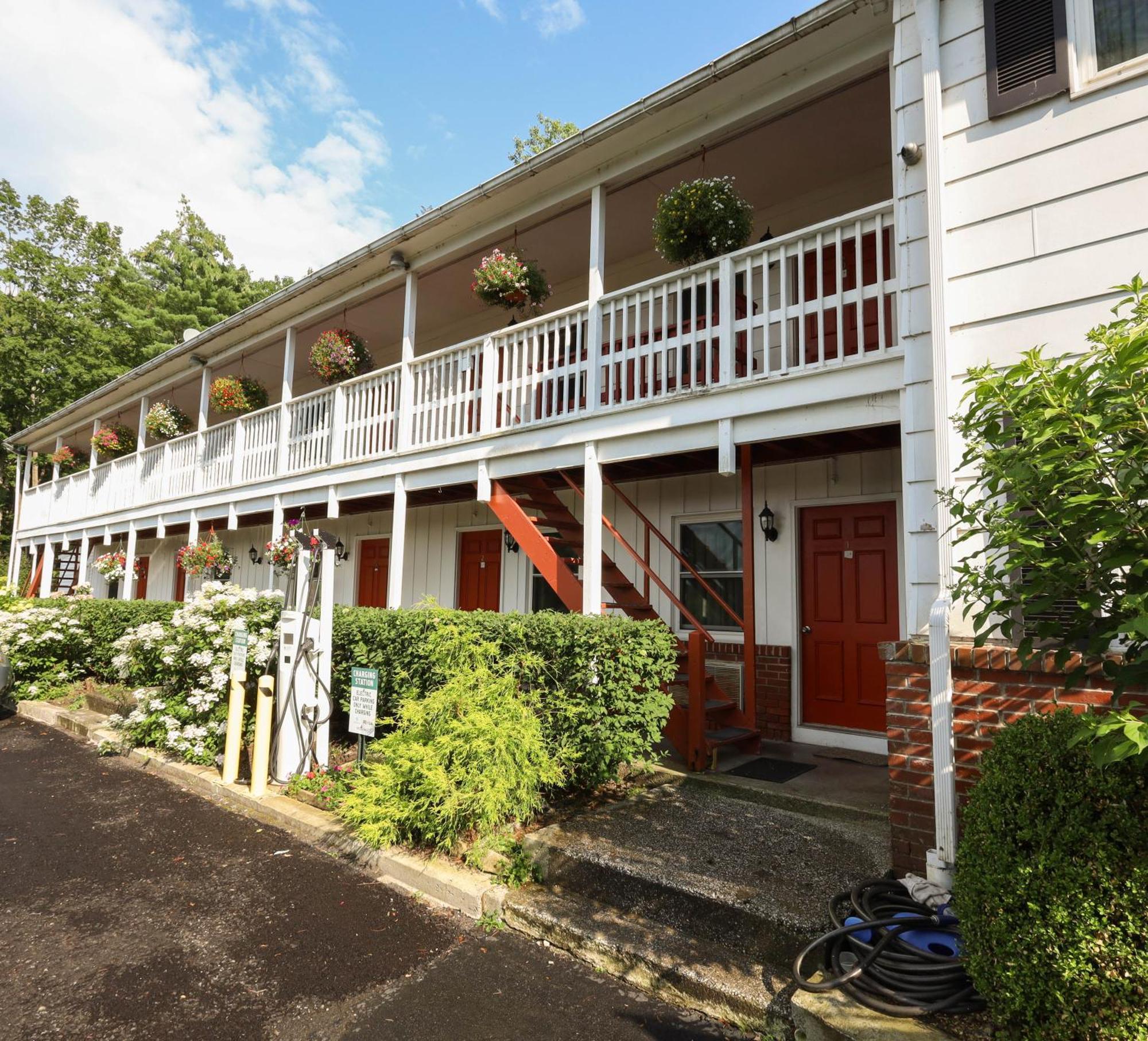 Chatham Travel Lodge Old Chatham Buitenkant foto